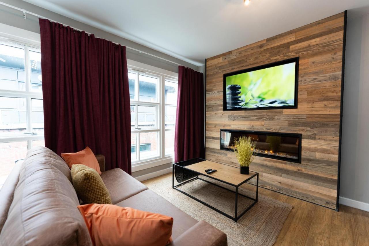 Apartahotel High Street Town House 4*