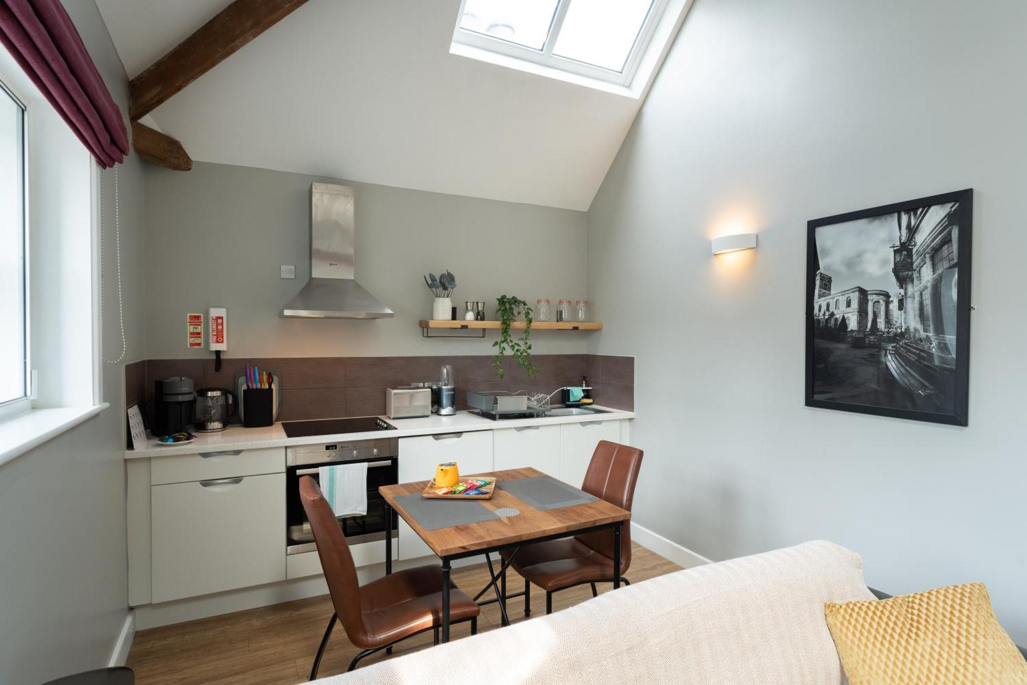 High Street Town House Aparthotel 4*